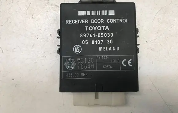 Toyota Avensis T220 Other control units/modules 8974105030 05810730