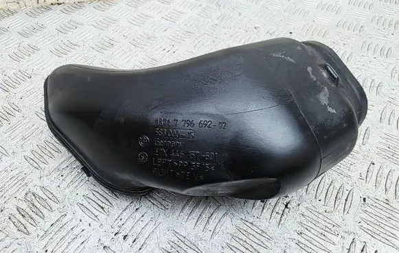 BMW 5 E60 E61 Air intake duct part 7796692 13717796692