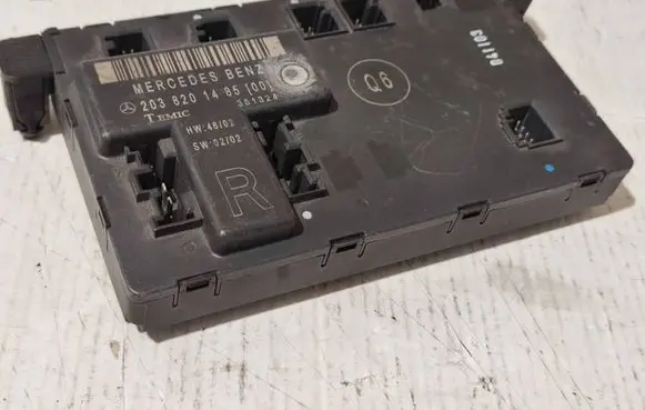 Mercedes-Benz C W203 Door control unit/module 2038201485 351324