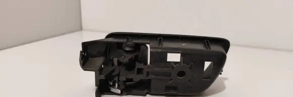 Toyota Corolla Verso AR10 Front door interior handle 692050F010