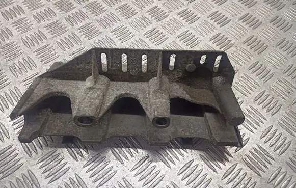 Renault Megane II Engine mount vacuum valve 7700110112