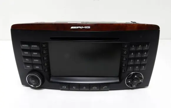 Mercedes-Benz R W251 Radio/CD/DVD/GPS head unit A2518202679 61023147 A2038270062