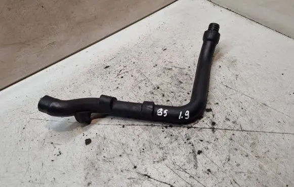Volkswagen PASSAT B5 Intercooler hose/pipe 028103493AF