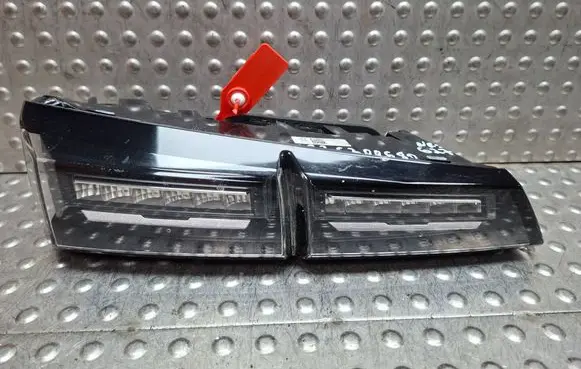 Peugeot 308 Rear/tail lights S26312627 9836300680