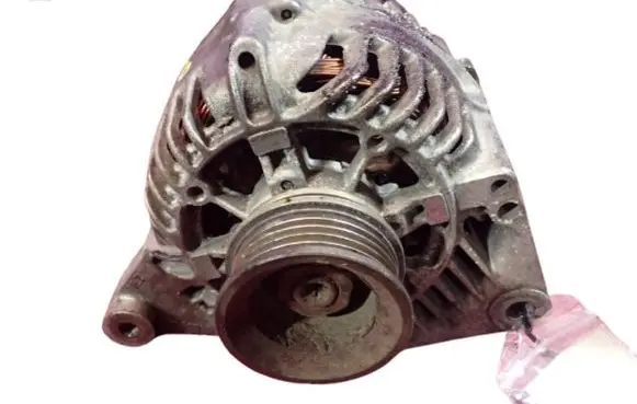 Audi A4 S4 B5 8D Generator/alternator