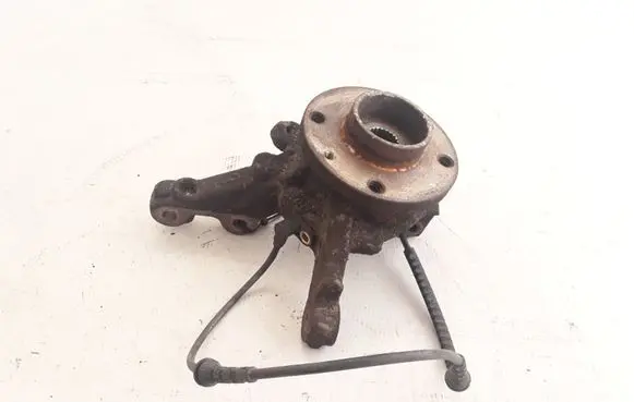 Renault Twingo II Front wheel hub