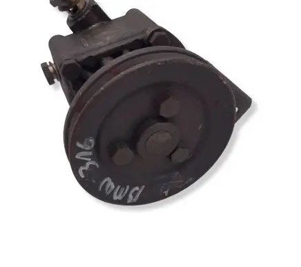 BMW 3 E30 Power steering pump 1141417 6283372 7681955252