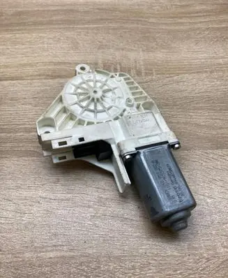 Audi A4 S4 B8 8K Rear door window regulator motor 8K0959802A