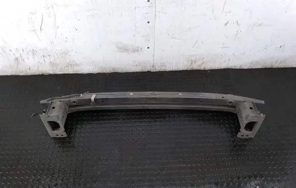 Toyota Auris 150 Front bumper support beam 