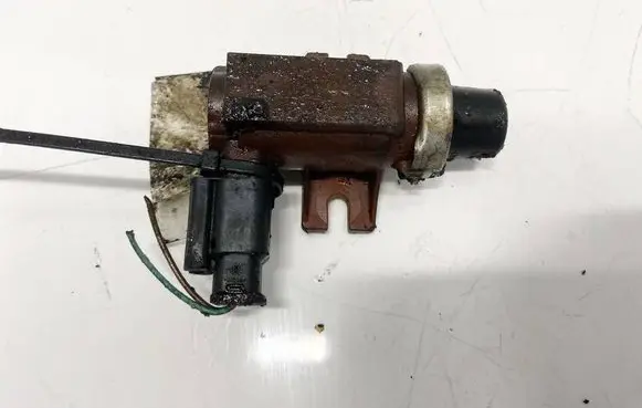 Citroen C4 I Turbo solenoid valve 9652570180 70096803