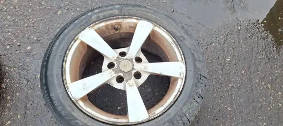 Seat Alhambra (Mk1) R16 spare wheel 