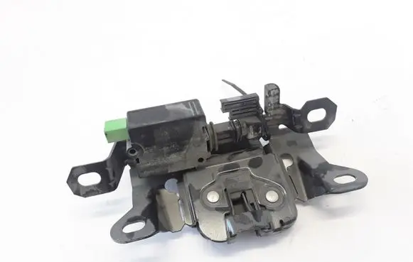 Loading door lock