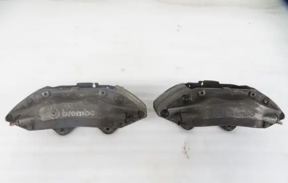 Front brake caliper