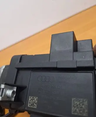 Audi A4 S4 B8 8K Ignition lock 8K0909131D 3330430103