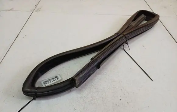Peugeot 307 Rubber seal front coupe door 