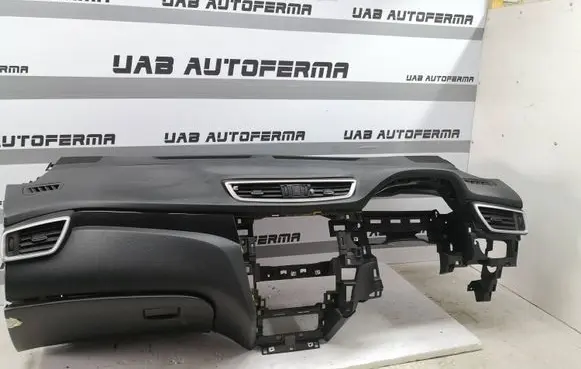 Nissan Qashqai Dashboard