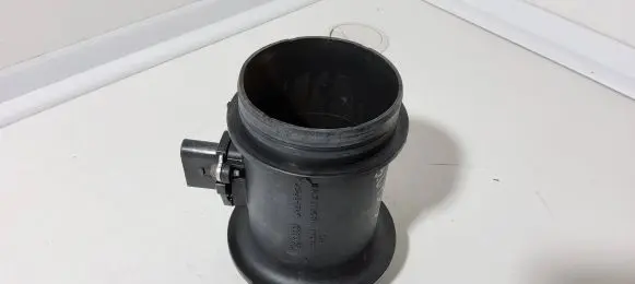 Audi A6 S6 C6 4F Mass air flow meter 059906461K