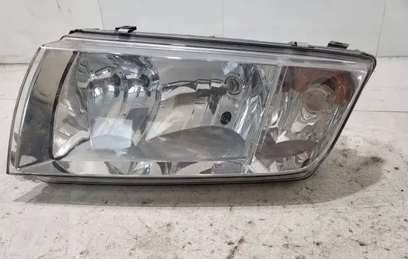 Skoda Fabia Mk1 (6Y) Headlight/headlamp