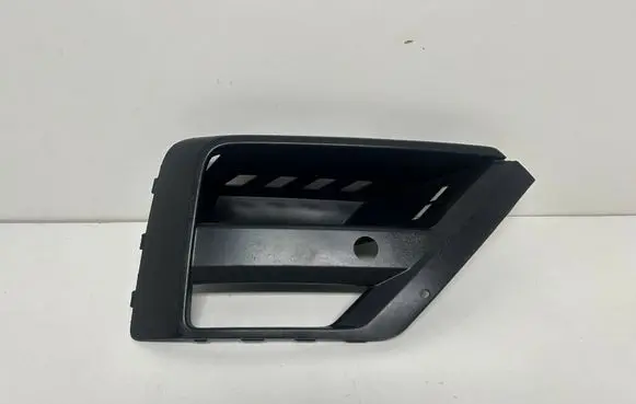 Volkswagen Crafter Front fog light trim/grill 7C0853666A