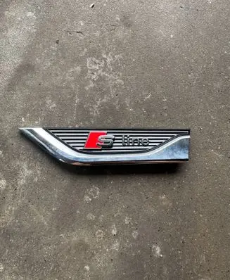 Audi A5 Front arch trim 8W6853601B