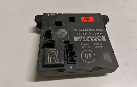 Mercedes-Benz E W211 Door control unit/module 2118201626