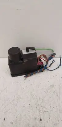 Audi A4 S4 B5 8D Vacuum pump 4A0862257C