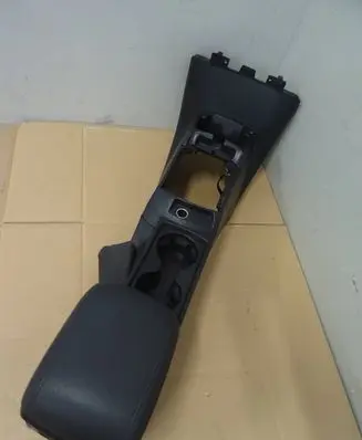 Volvo V50 Center console 33374M