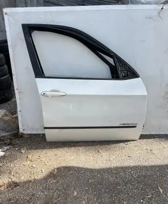 BMW X5 E70 Front door F4229