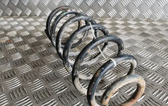 Volkswagen PASSAT B4 Front coil spring