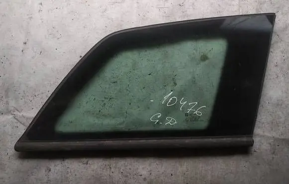 Opel Astra H Rear side window as2
