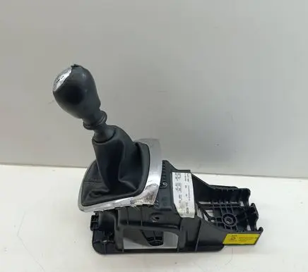 Renault Megane III Gear shifter/selector 8201062921