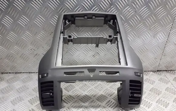 Opel Zafira B Radio/GPS head unit trim 13144401