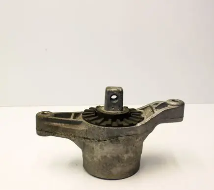 Maserati Ghibli Engine mount bracket 06700036280