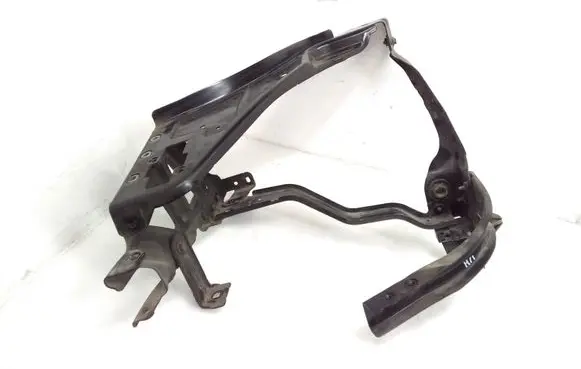 Mercedes-Benz E C207 W207 Headlight/headlamp mounting bracket A2076201900