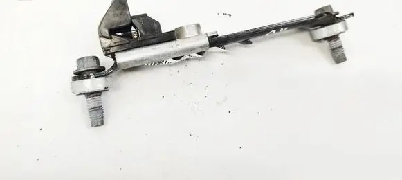 Chevrolet HHR Seat belt adjustment rail 