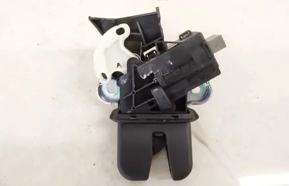Audi A5 8T 8F Tailgate/trunk/boot lock/catch/latch 4f5827505d