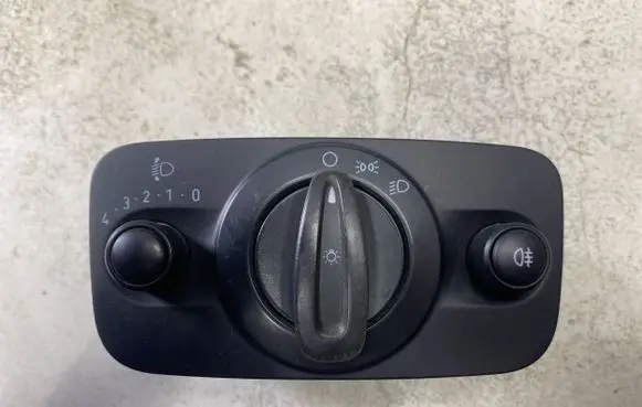 Ford C-MAX II Light switch AV6T13A024GB 10091959