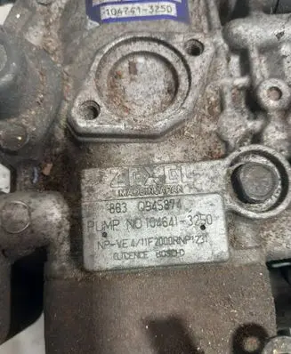 Mitsubishi Pajero Sport I Fuel injection high pressure pump 6945874 1046413250