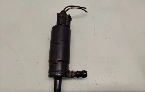 Audi A4 S4 B7 8E 8H Headlight washer pump 3B7955681
