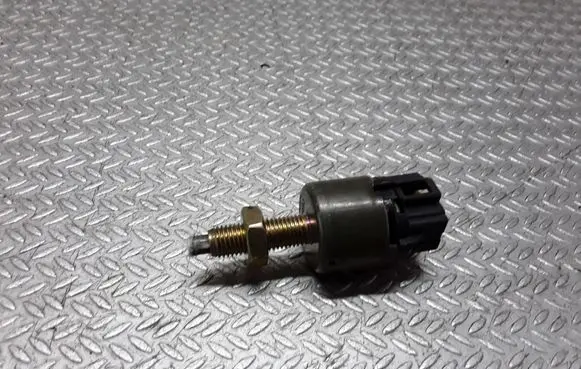 KIA Sorento Brake pedal sensor switch