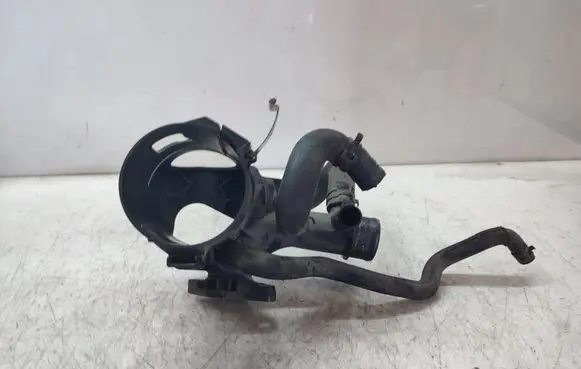 Mercedes-Benz GLK (X204) Fuel filter bracket/mount holder A6512001056