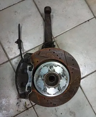 Dodge Durango III Front wheel hub spindle knuckle