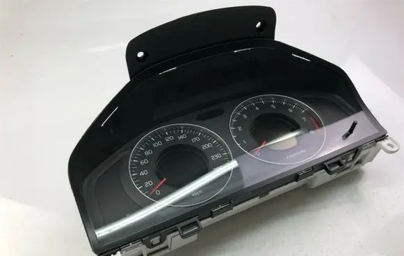 Volvo V70 Speedometer (instrument cluster) 30786622AB G1382