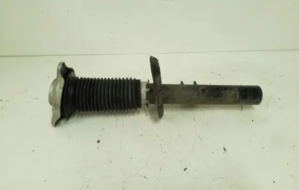 Mercedes-Benz CLA C118 X118 Front shock absorber/damper A1183205200