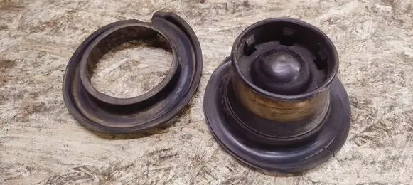 Cadillac SRX Rear coil spring rubber mount 