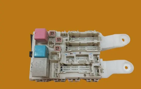 Toyota Auris 150 Fuse box set 82730-02150-A