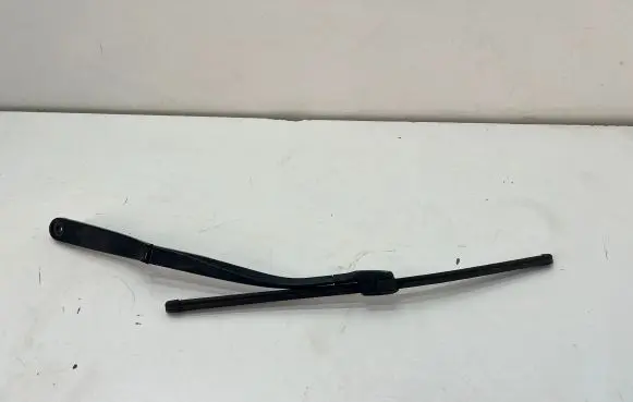 BMW 7 F01 F02 F03 F04 Windshield/front glass wiper blade 7182459