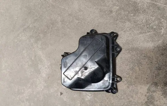 BMW 3 E90 E91 Headlight/headlamp dust cover 
