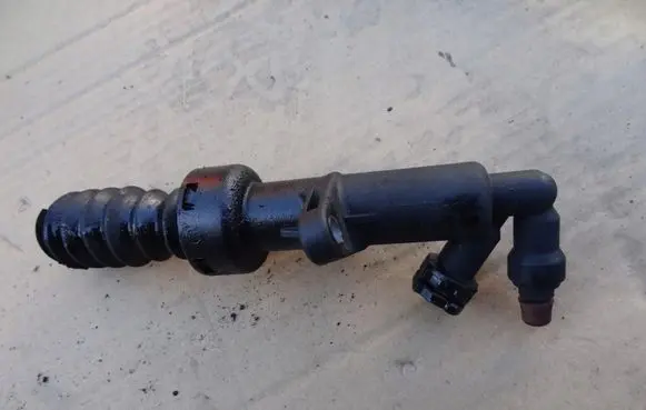 Peugeot Partner Clutch slave cylinder XXXXXXXXX