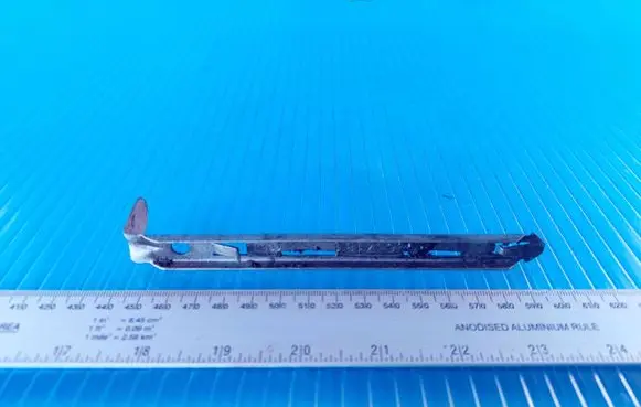 Volvo XC90 Headlight/headlamp mounting bracket 863718